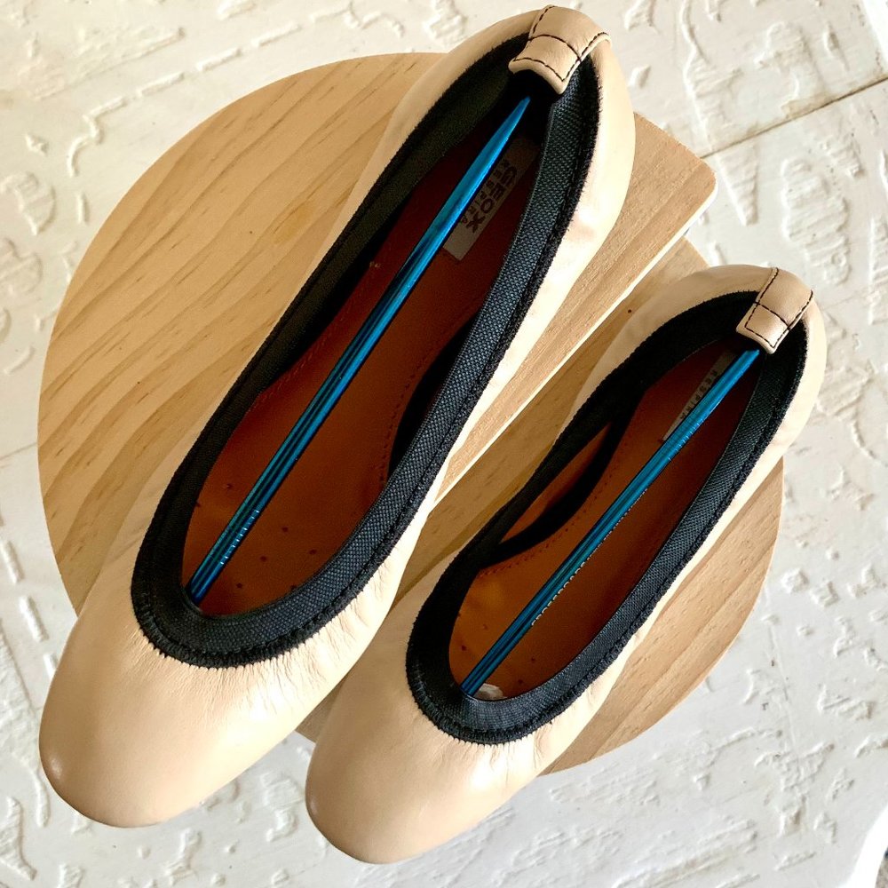 GEOX Respira Lola Leather Classic Ballet Flats Brand New in Box Sz 7